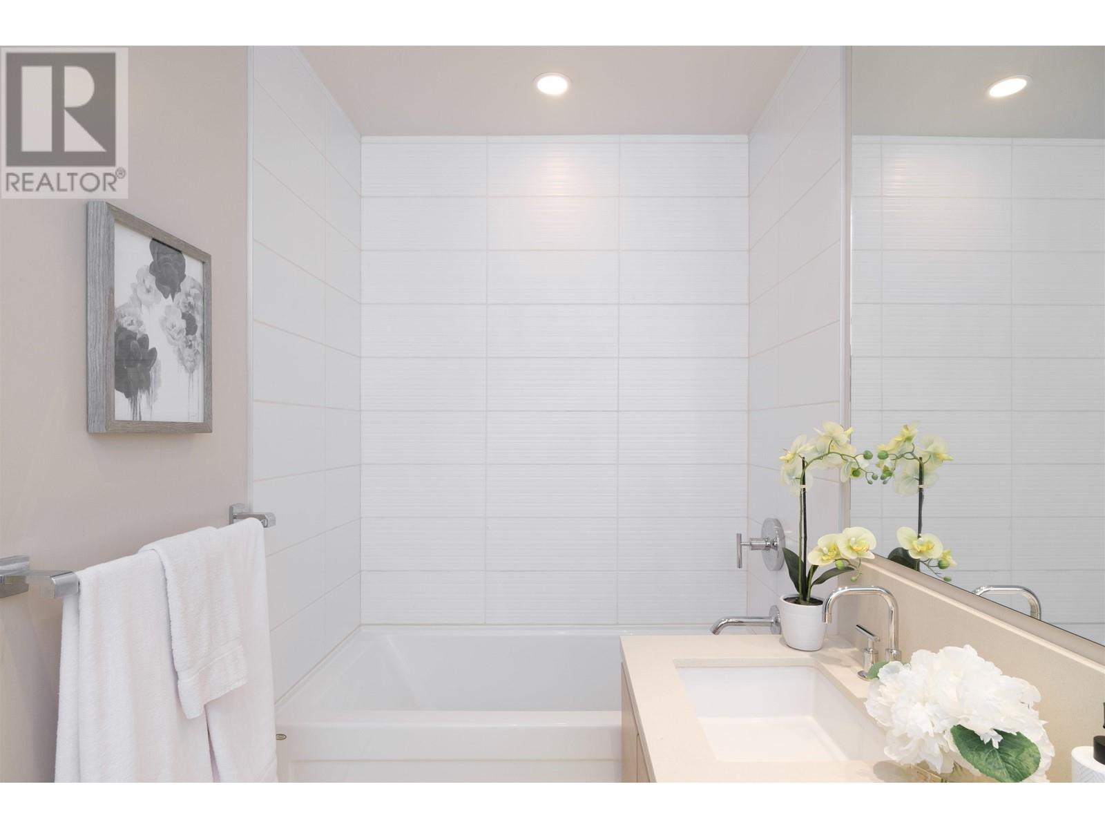 115 3606 Aldercrest Drive, North Vancouver, British Columbia  V7G 0A3 - Photo 14 - R2969260