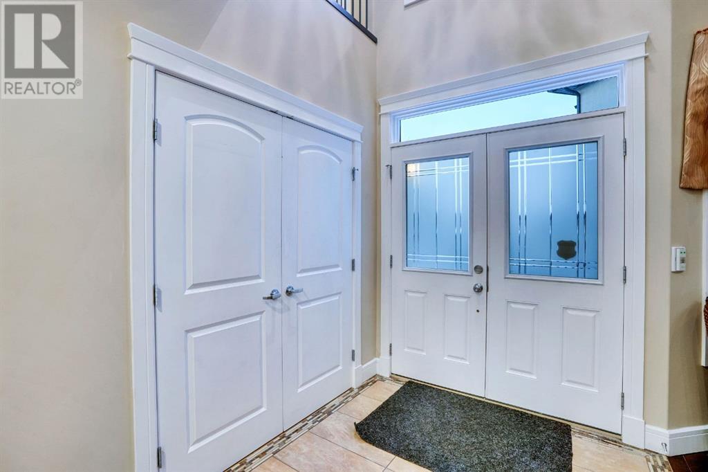 Property at 17 Saddlelake Lane NE image 3