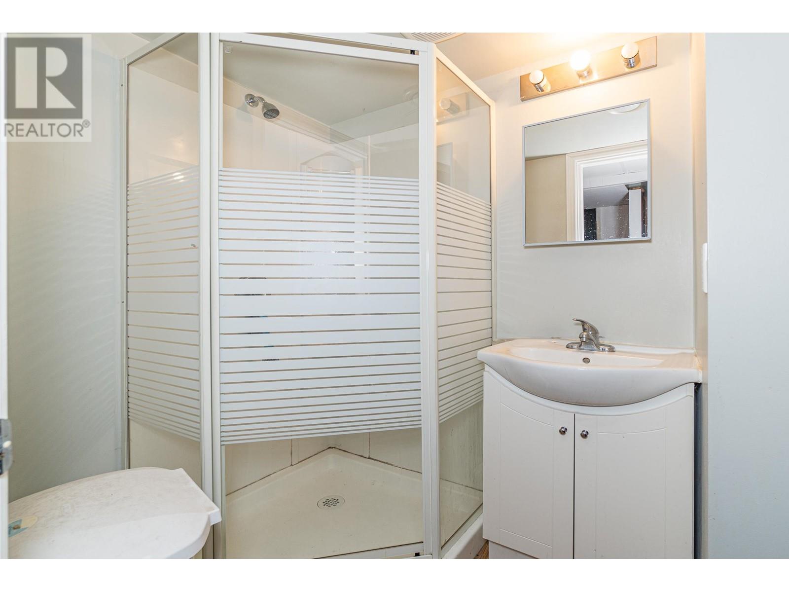 6460 Azure Road, Richmond, British Columbia  V7C 2R9 - Photo 27 - R2968591