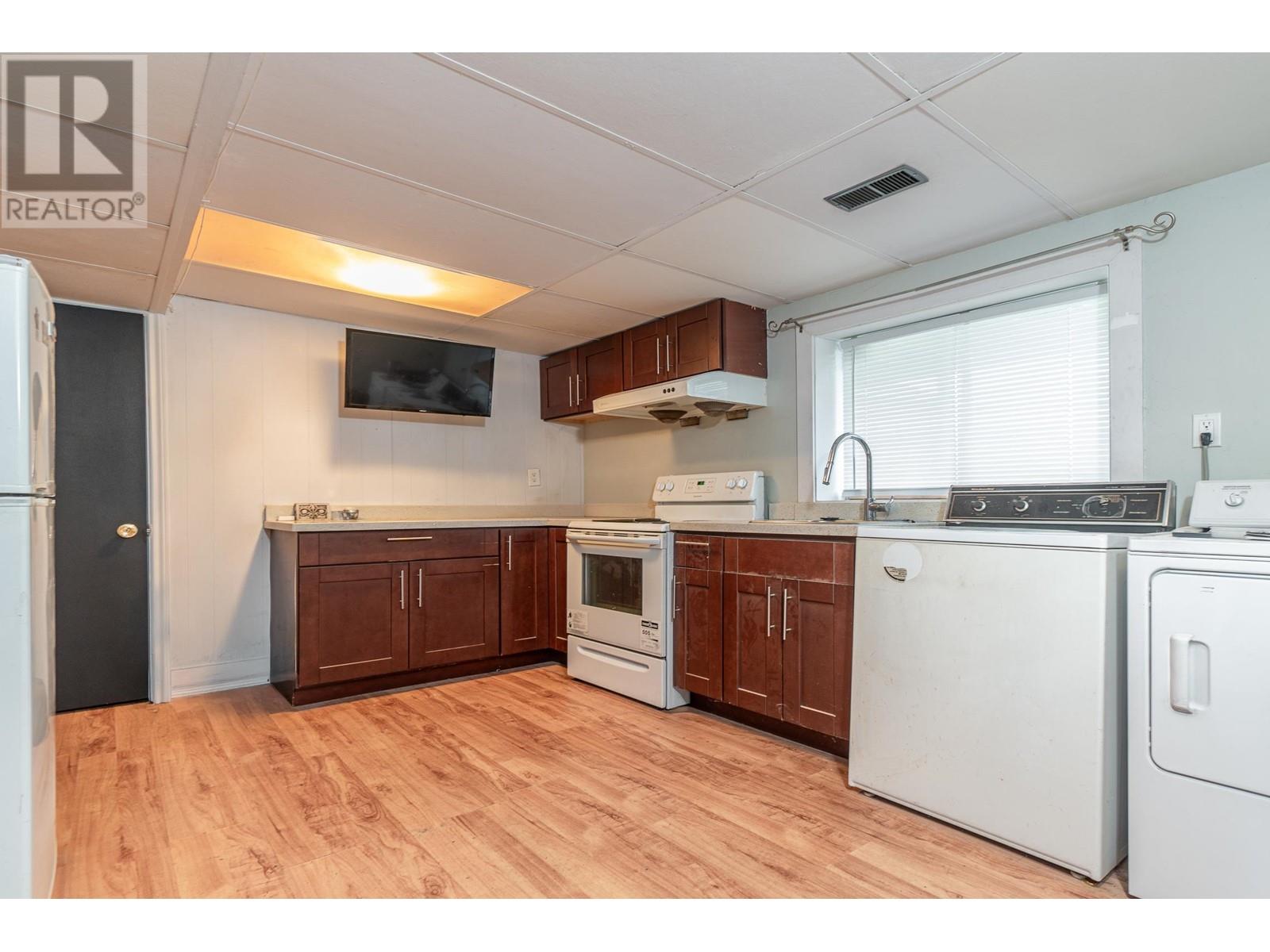 6460 Azure Road, Richmond, British Columbia  V7C 2R9 - Photo 25 - R2968591
