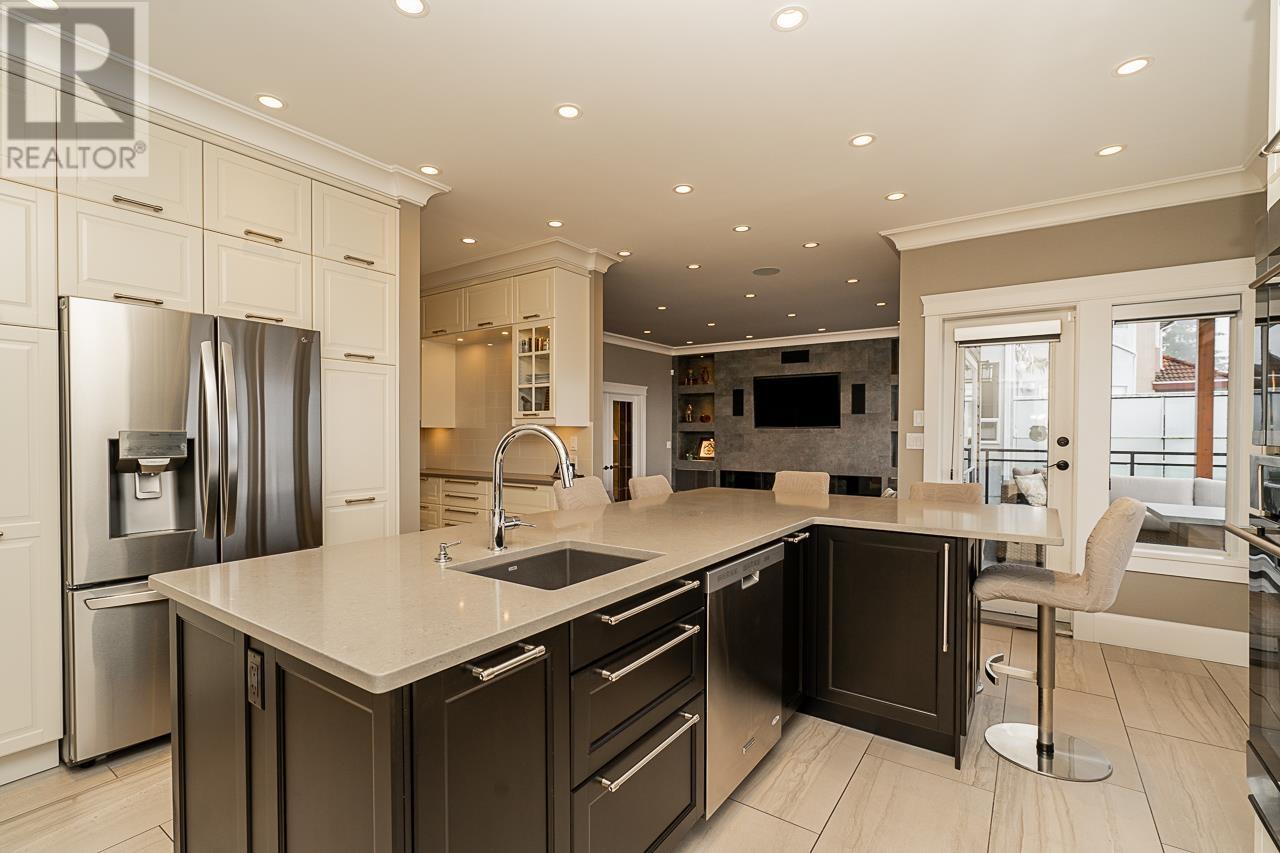 75 Timbercrest Drive, Port Moody, British Columbia  V3H 4T1 - Photo 2 - R2968380