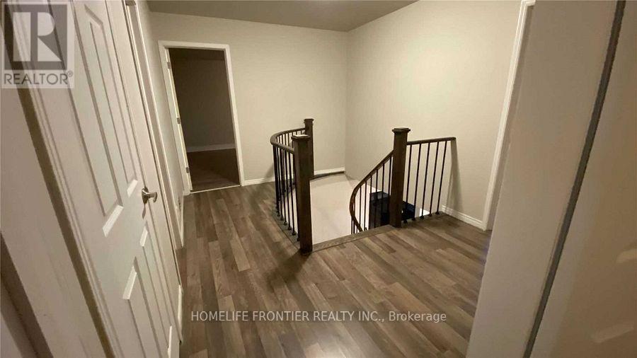 Property at 39 CAMROSE DRIVE image 4