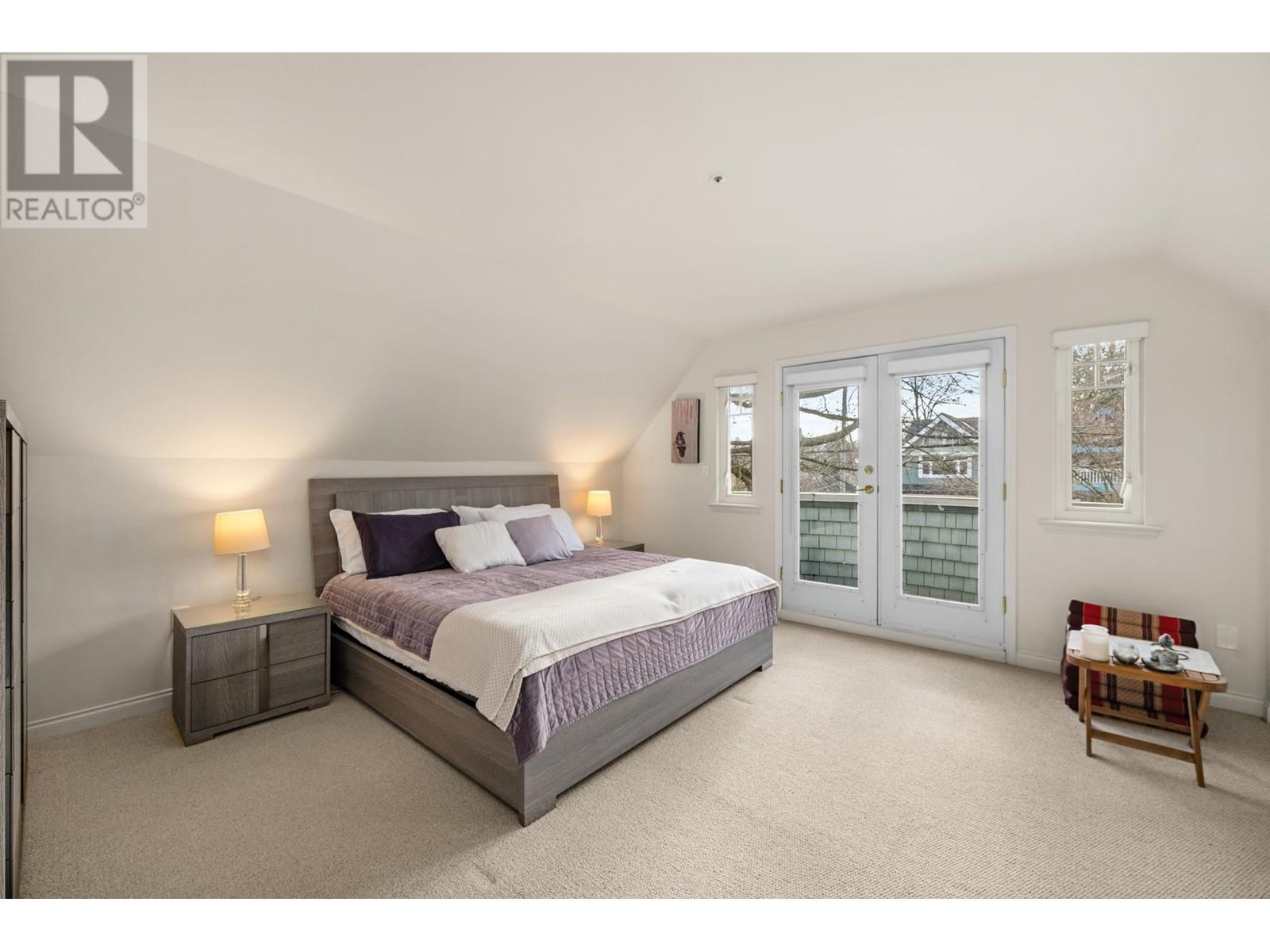 Listing Picture 21 of 34 : 3025 W 7TH AVENUE, Vancouver / 溫哥華 - 魯藝地產 Yvonne Lu Group - MLS Medallion Club Member