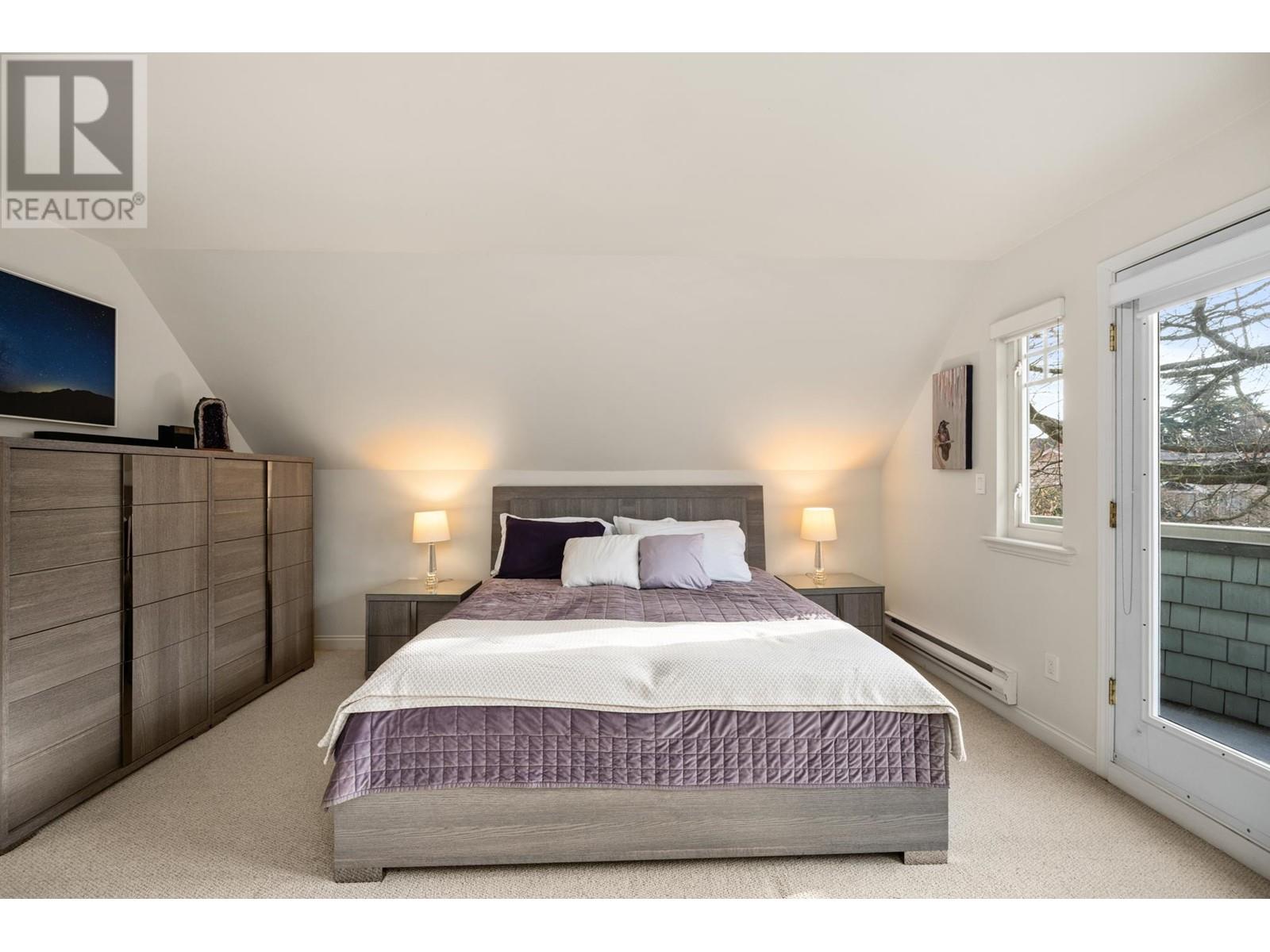 Listing Picture 23 of 34 : 3025 W 7TH AVENUE, Vancouver / 溫哥華 - 魯藝地產 Yvonne Lu Group - MLS Medallion Club Member