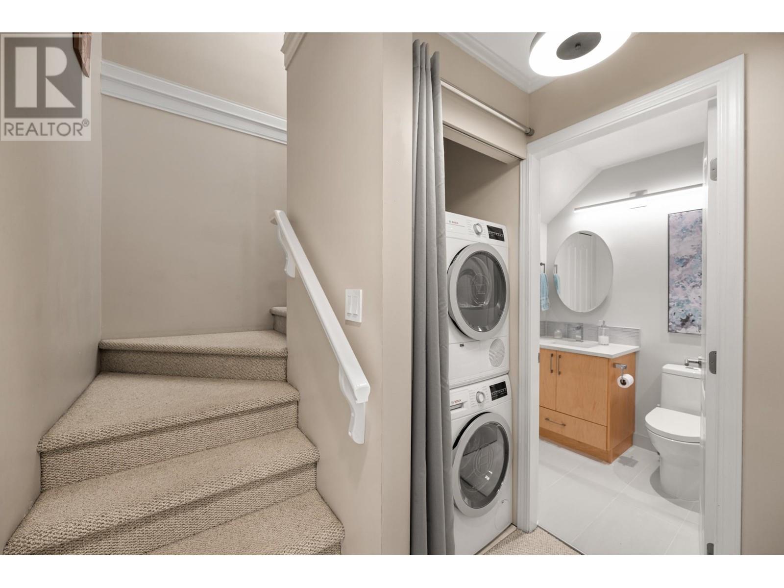 Listing Picture 19 of 34 : 3025 W 7TH AVENUE, Vancouver / 溫哥華 - 魯藝地產 Yvonne Lu Group - MLS Medallion Club Member