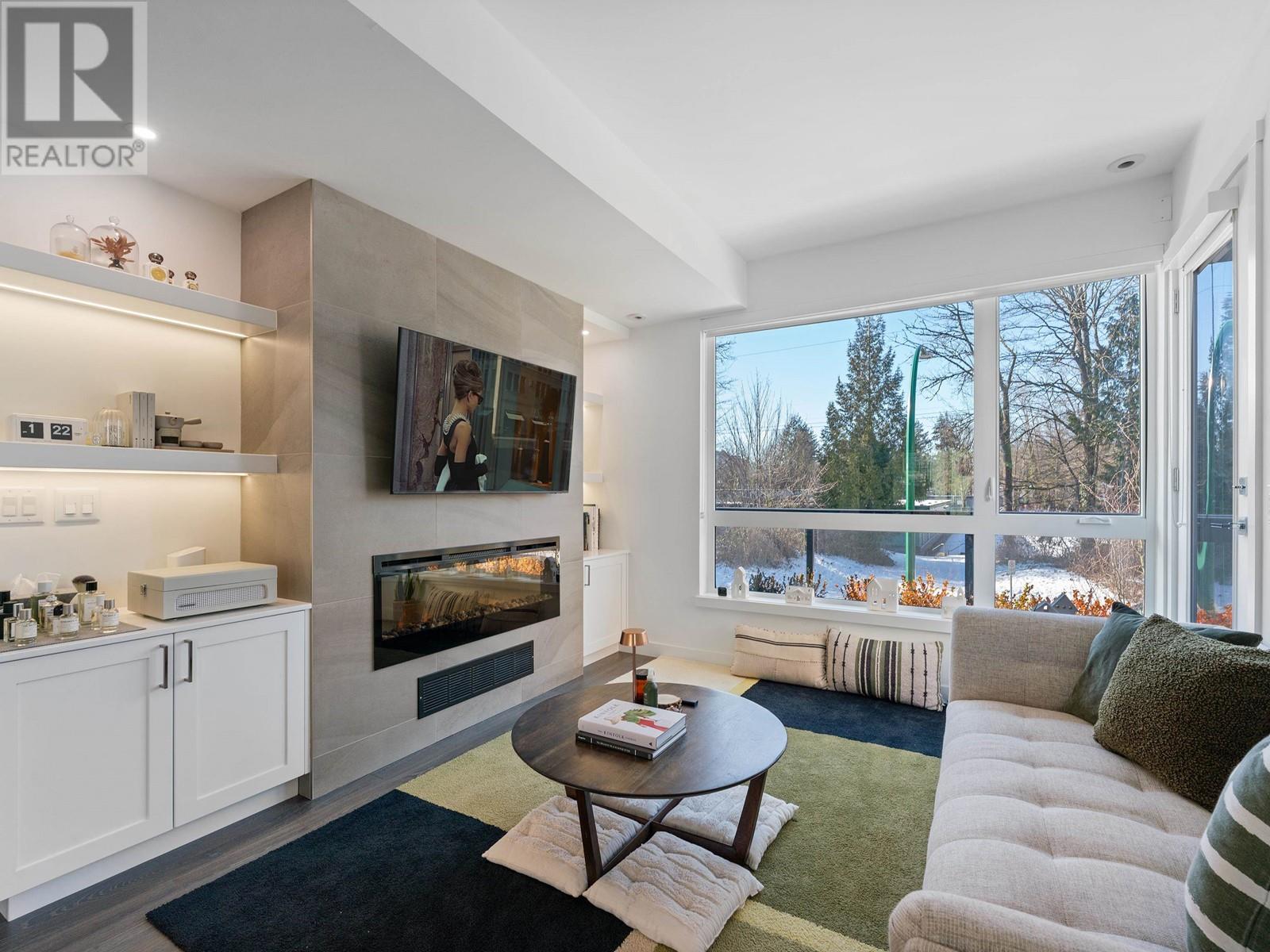 5 856 Orwell Street, North Vancouver, British Columbia  V6J 0C2 - Photo 1 - R2967457