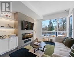 5 856 ORWELL STREET, North Vancouver, British Columbia