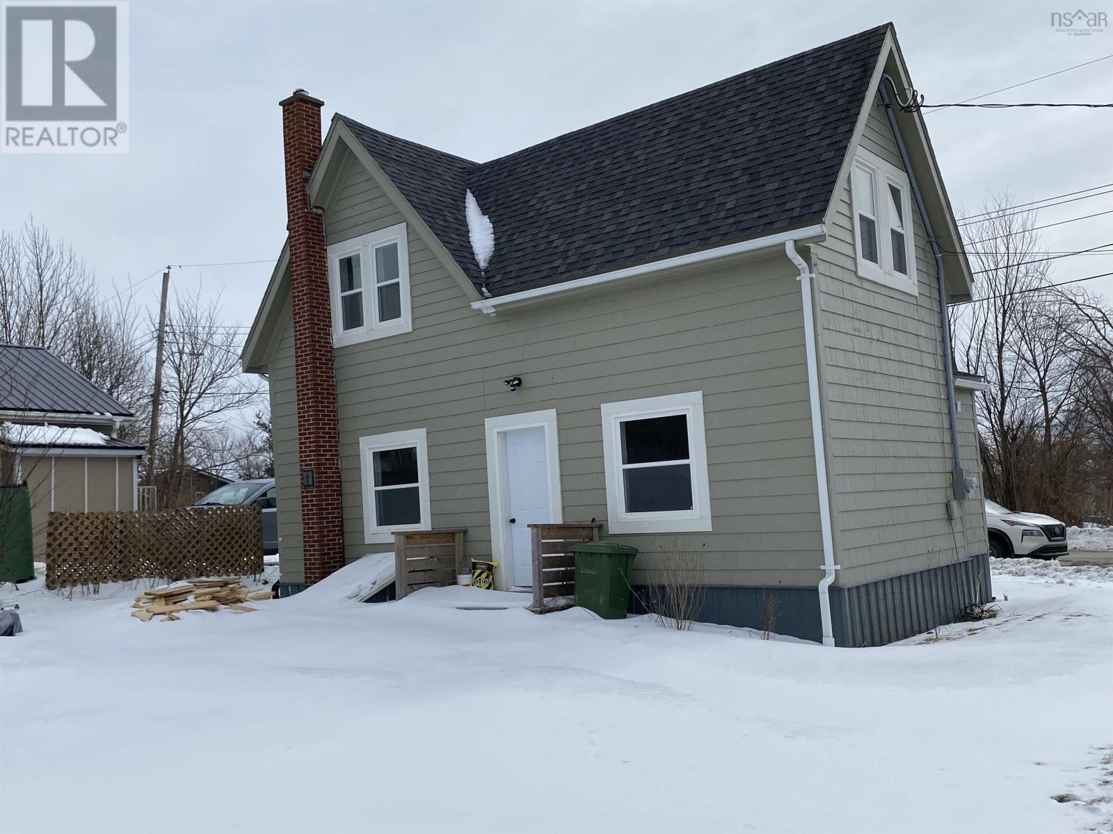 32 Hill Street, Pictou, Nova Scotia  B0K 1H0 - Photo 3 - 202503405