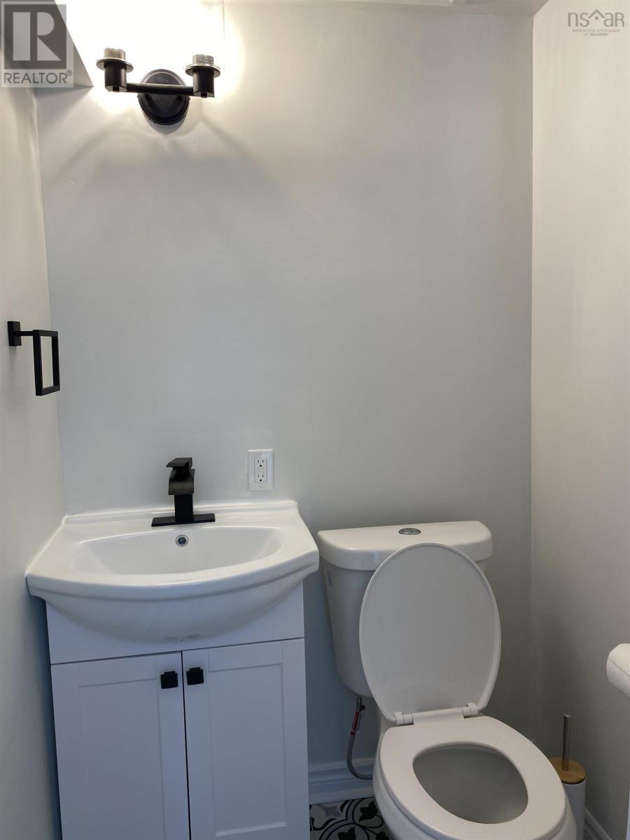 32 Hill Street, Pictou, Nova Scotia  B0K 1H0 - Photo 5 - 202503405