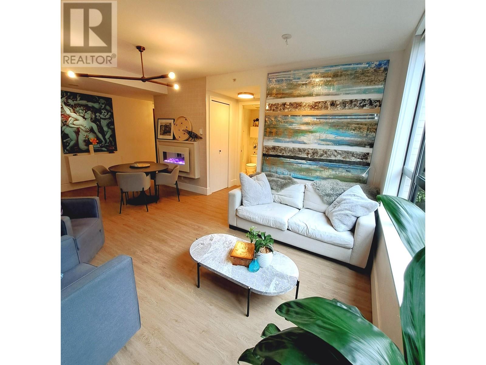 Listing Picture 11 of 35 : 101 9300 UNIVERSITY CRESCENT, Burnaby / 本拿比 - 魯藝地產 Yvonne Lu Group - MLS Medallion Club Member