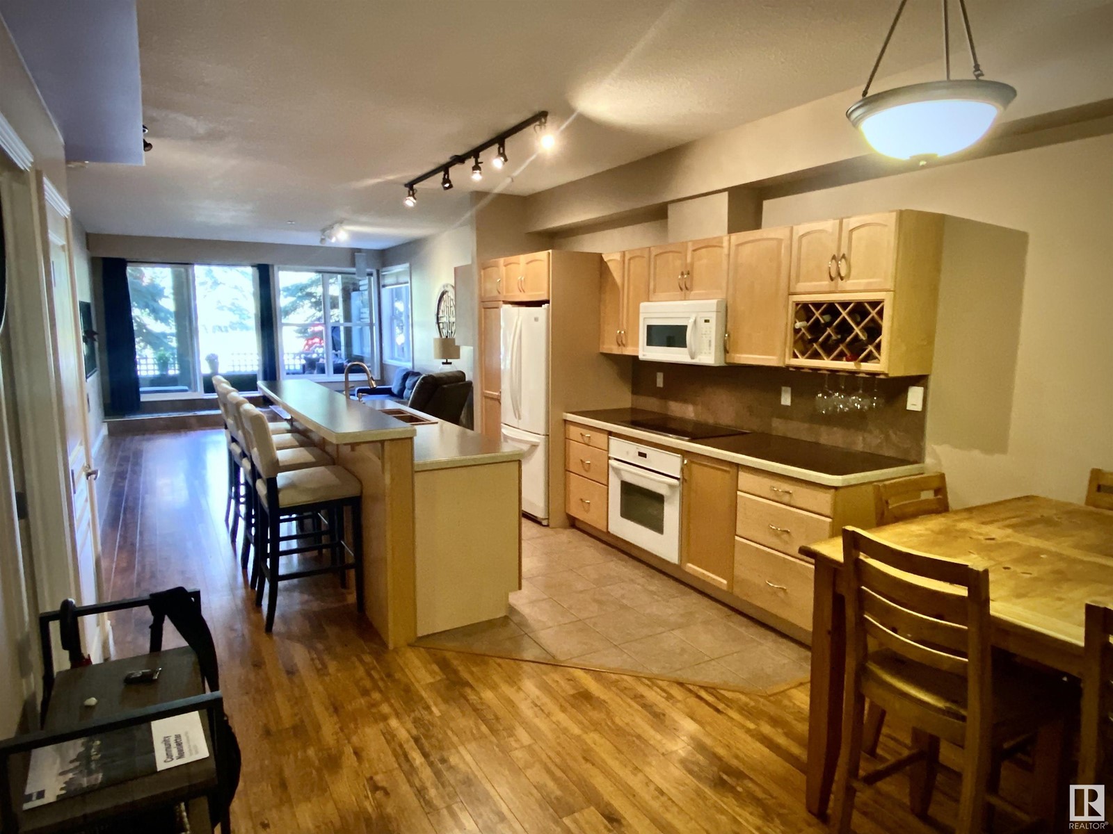 Property at #109 9804 101 ST NW image 2