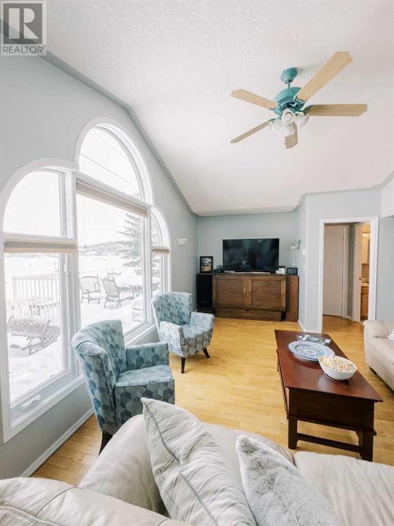 19 Sands Street, Rochon Sands, Alberta  T0C 3B0 - Photo 6 - A2194867