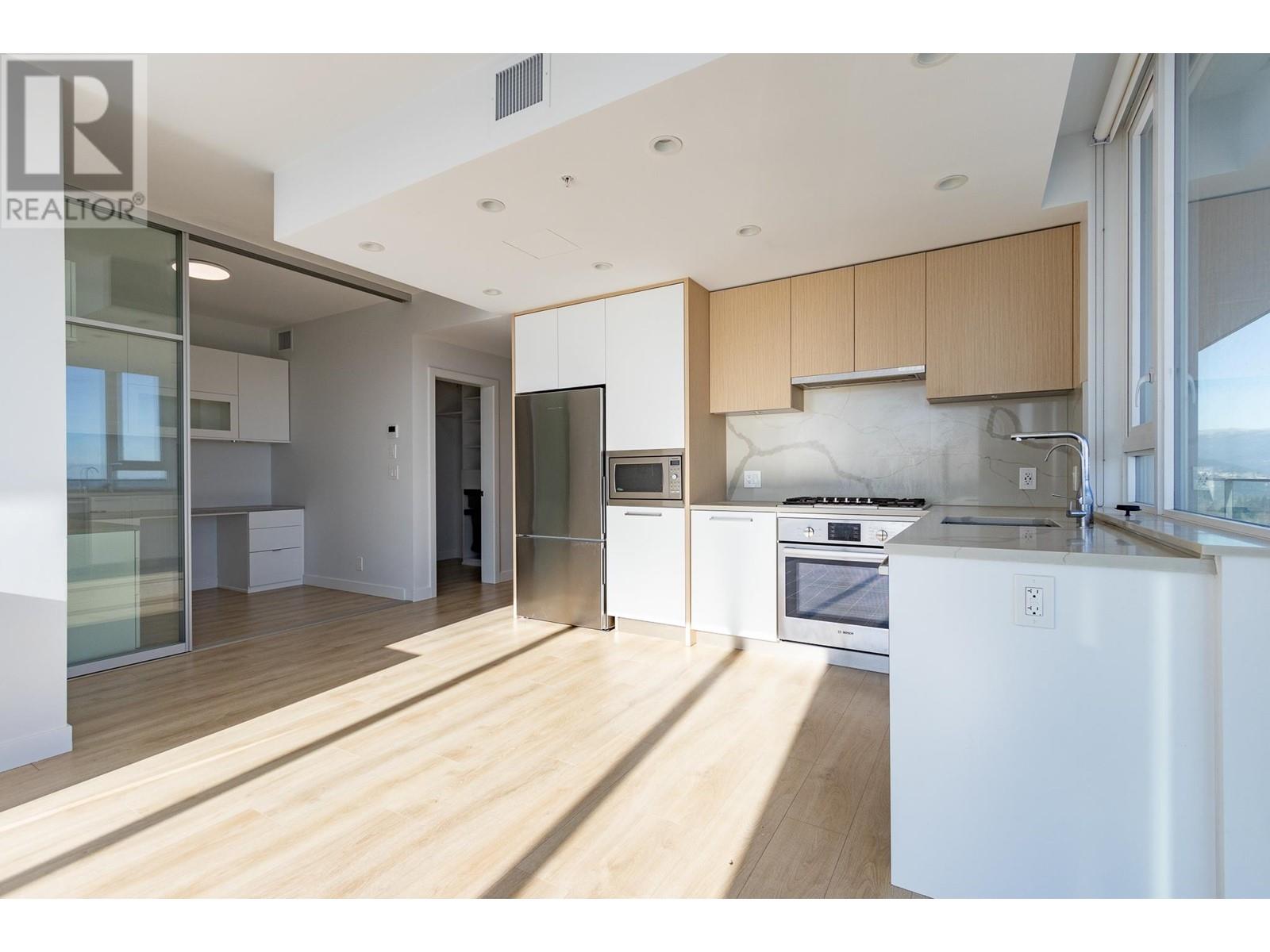 2906 567 Clarke Road, Coquitlam, British Columbia  V3J 0K7 - Photo 13 - R2967749