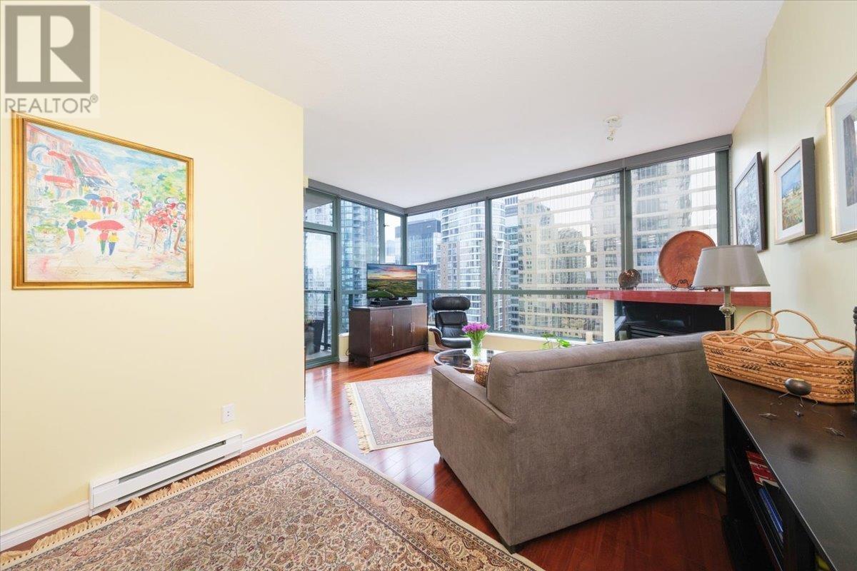 Listing Picture 11 of 32 : 1501 1239 W GEORGIA STREET, Vancouver / 溫哥華 - 魯藝地產 Yvonne Lu Group - MLS Medallion Club Member