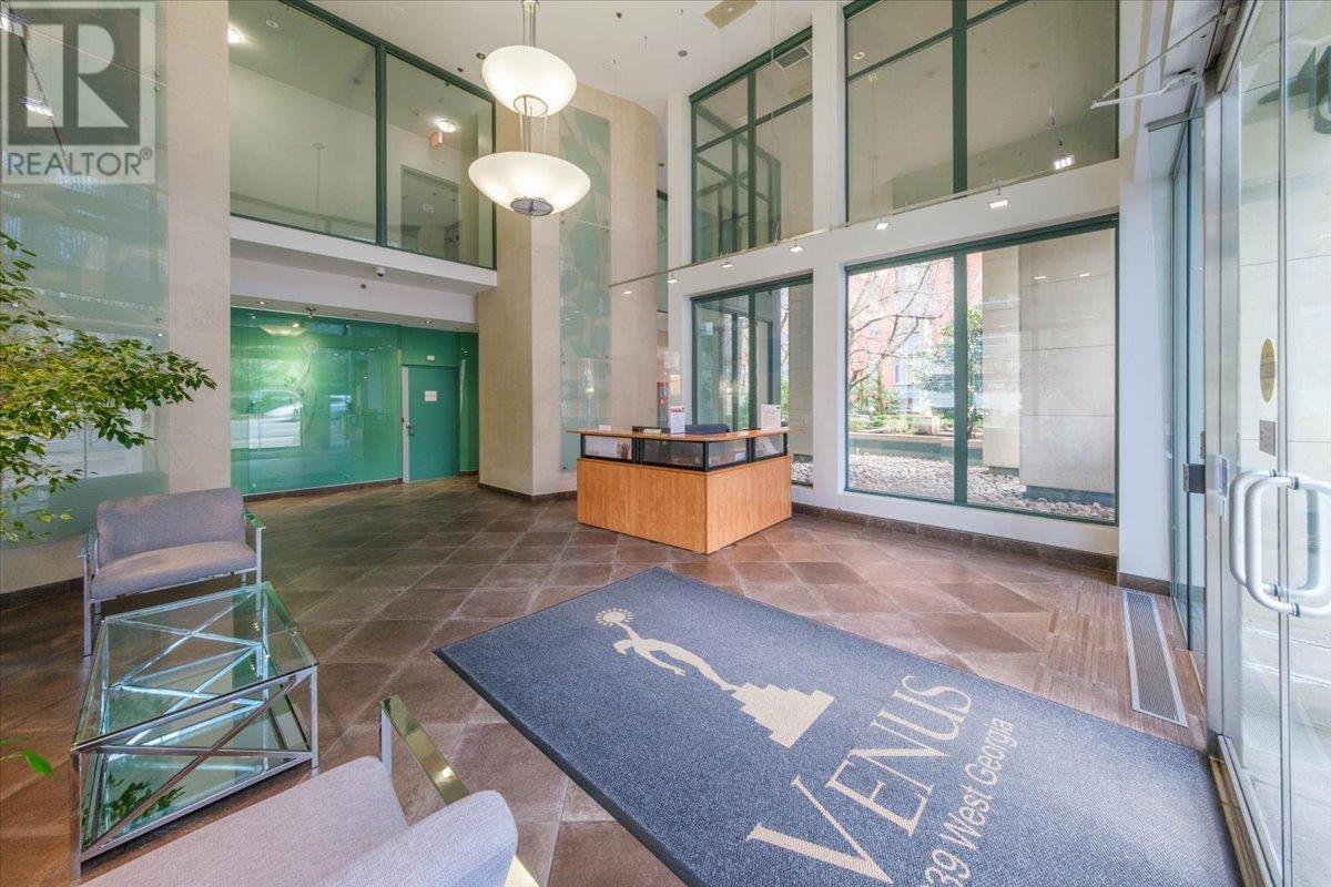 Listing Picture 3 of 32 : 1501 1239 W GEORGIA STREET, Vancouver / 溫哥華 - 魯藝地產 Yvonne Lu Group - MLS Medallion Club Member