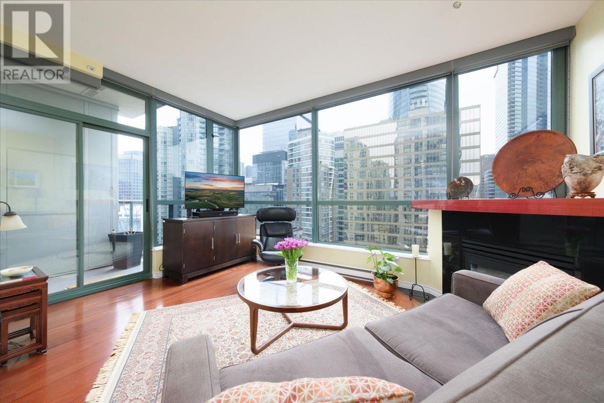 Listing Picture 5 of 32 : 1501 1239 W GEORGIA STREET, Vancouver / 溫哥華 - 魯藝地產 Yvonne Lu Group - MLS Medallion Club Member