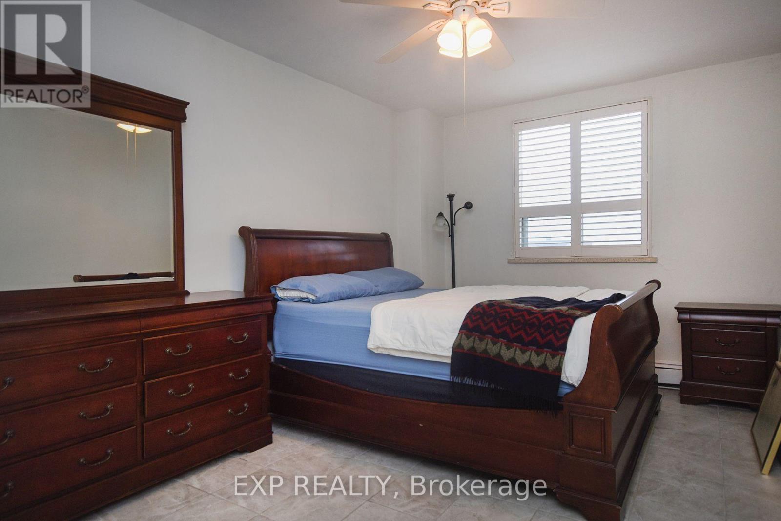 607 - 67 Richmond Street, Richmond Hill, Ontario  L4C 3Y3 - Photo 10 - N11984684