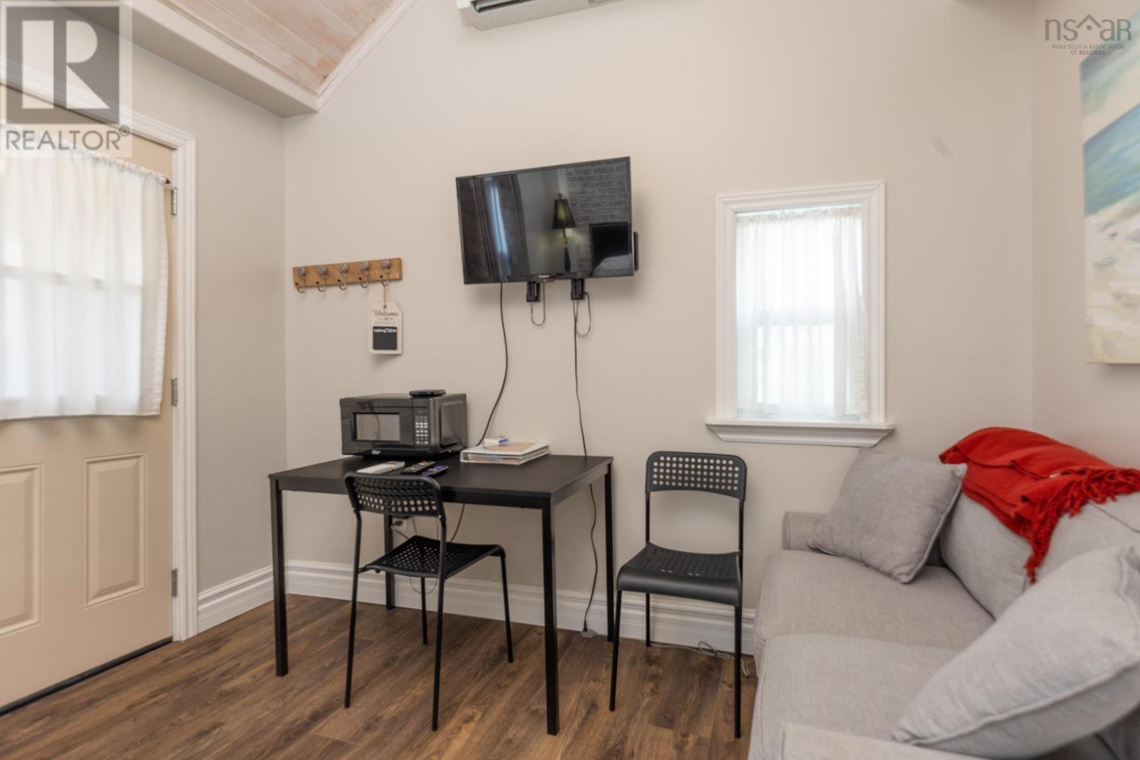 24 Albert Street, Yarmouth, Nova Scotia  B5A 2M9 - Photo 18 - 202500060