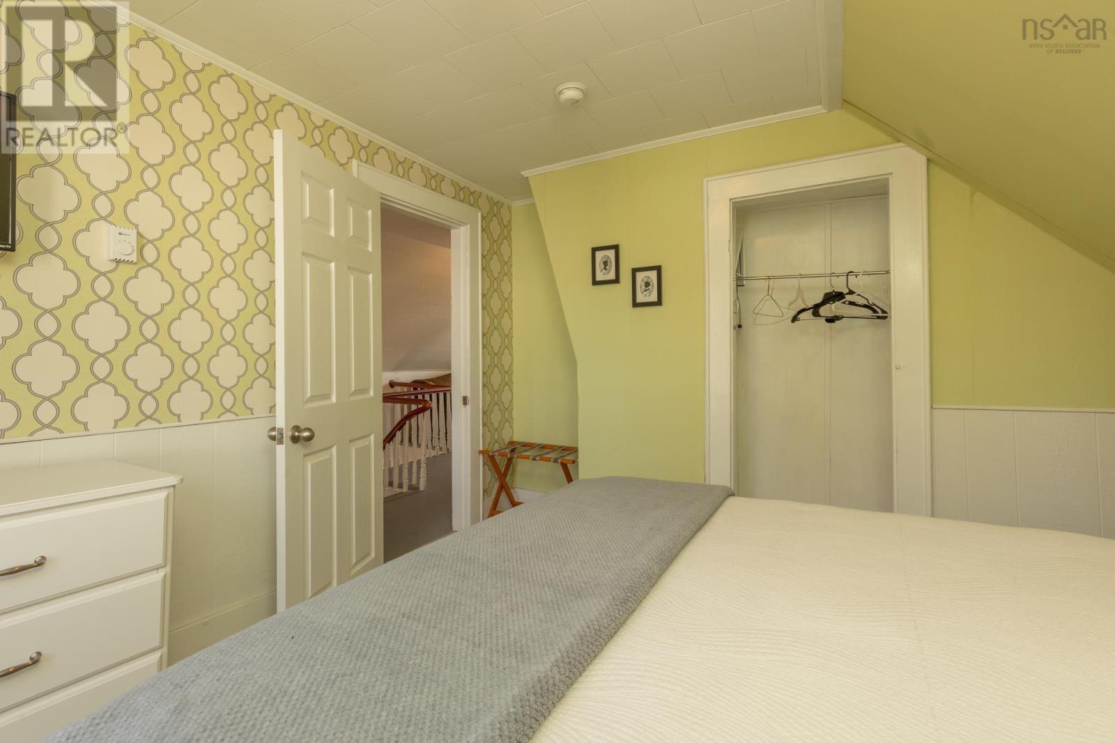 24 Albert Street, Yarmouth, Nova Scotia  B5A 2M9 - Photo 32 - 202500060