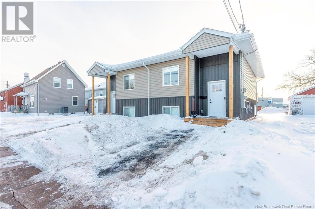 12-14 Cedar Street, Moncton, New Brunswick  E1C 7L2 - Photo 3 - NB112973