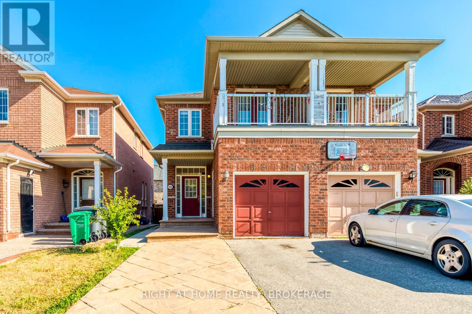 3402 FOUNTAIN PARK AVENUE, Mississauga, Ontario