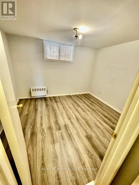 Lower - 23 Paton Road, Toronto, Ontario  M6H 1R7 - Photo 3 - W11984791