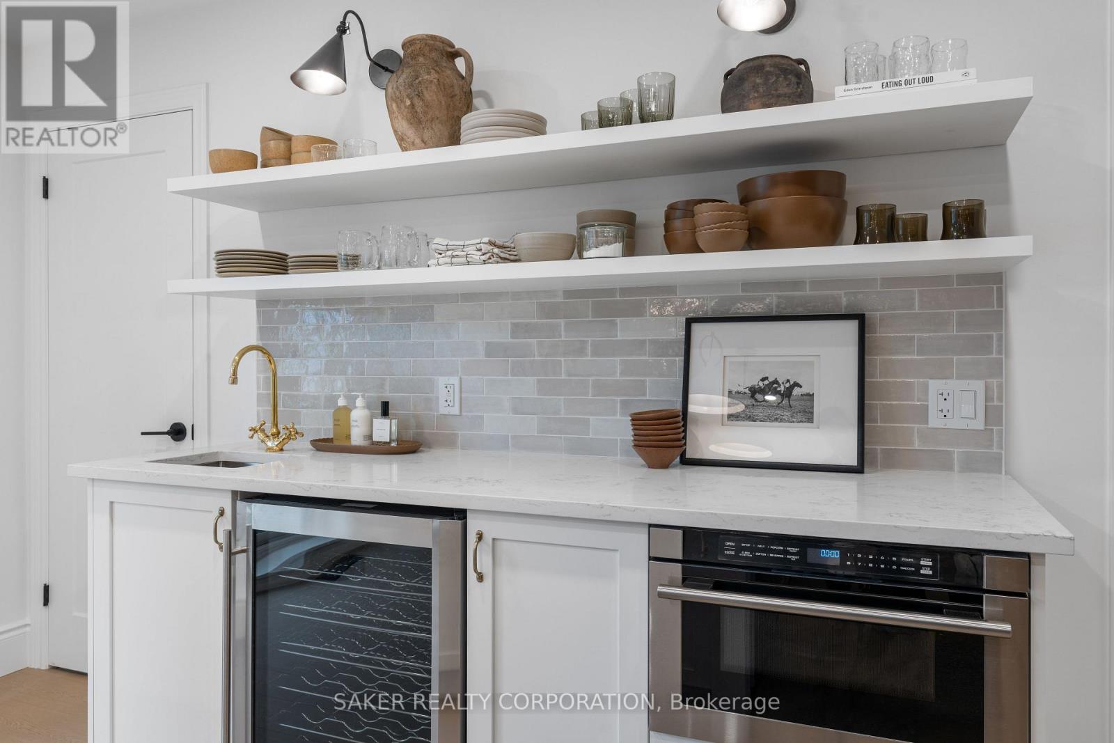 Photo 17 of 34 for 28 Cartwright Street
