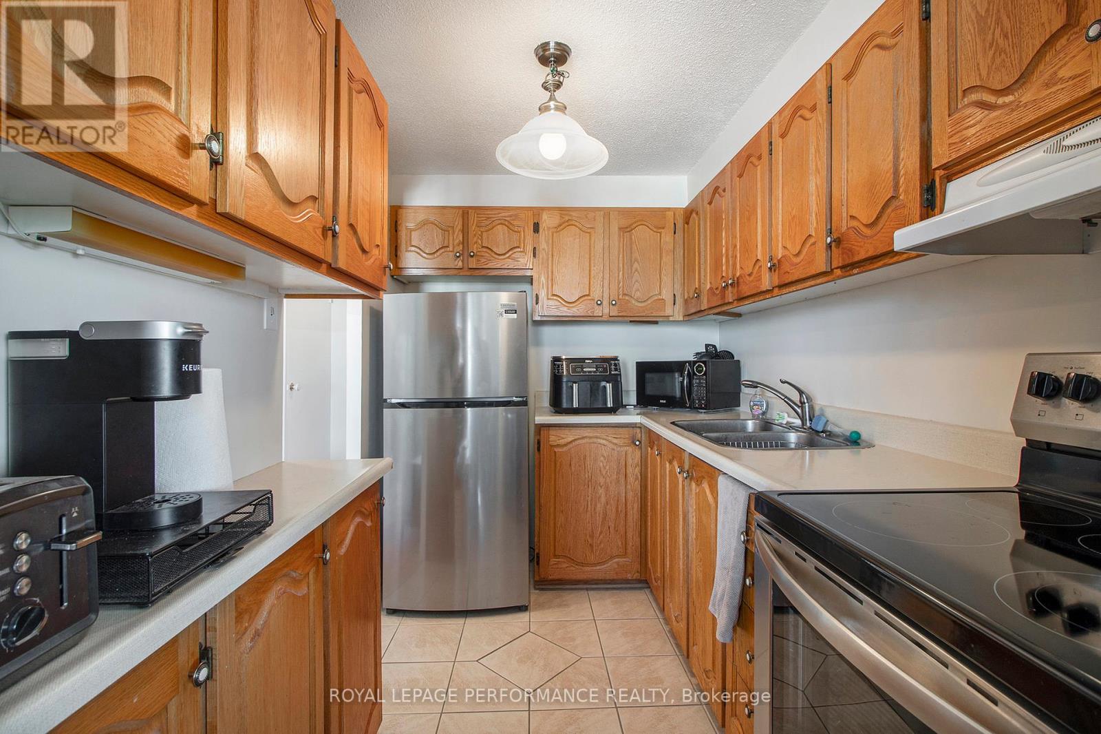 1802 - 158a Mcarthur Avenue, Ottawa, Ontario  K1L 8C9 - Photo 12 - X11984856