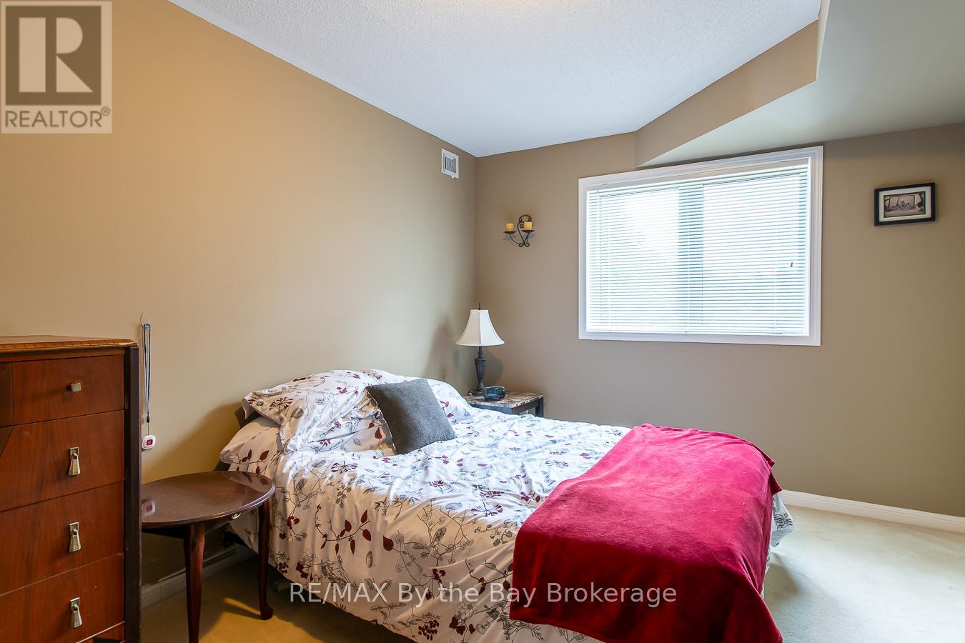 211 - 16 Westbury Road, Wasaga Beach, Ontario L9Z 0B8 - Photo 16 - S11893176