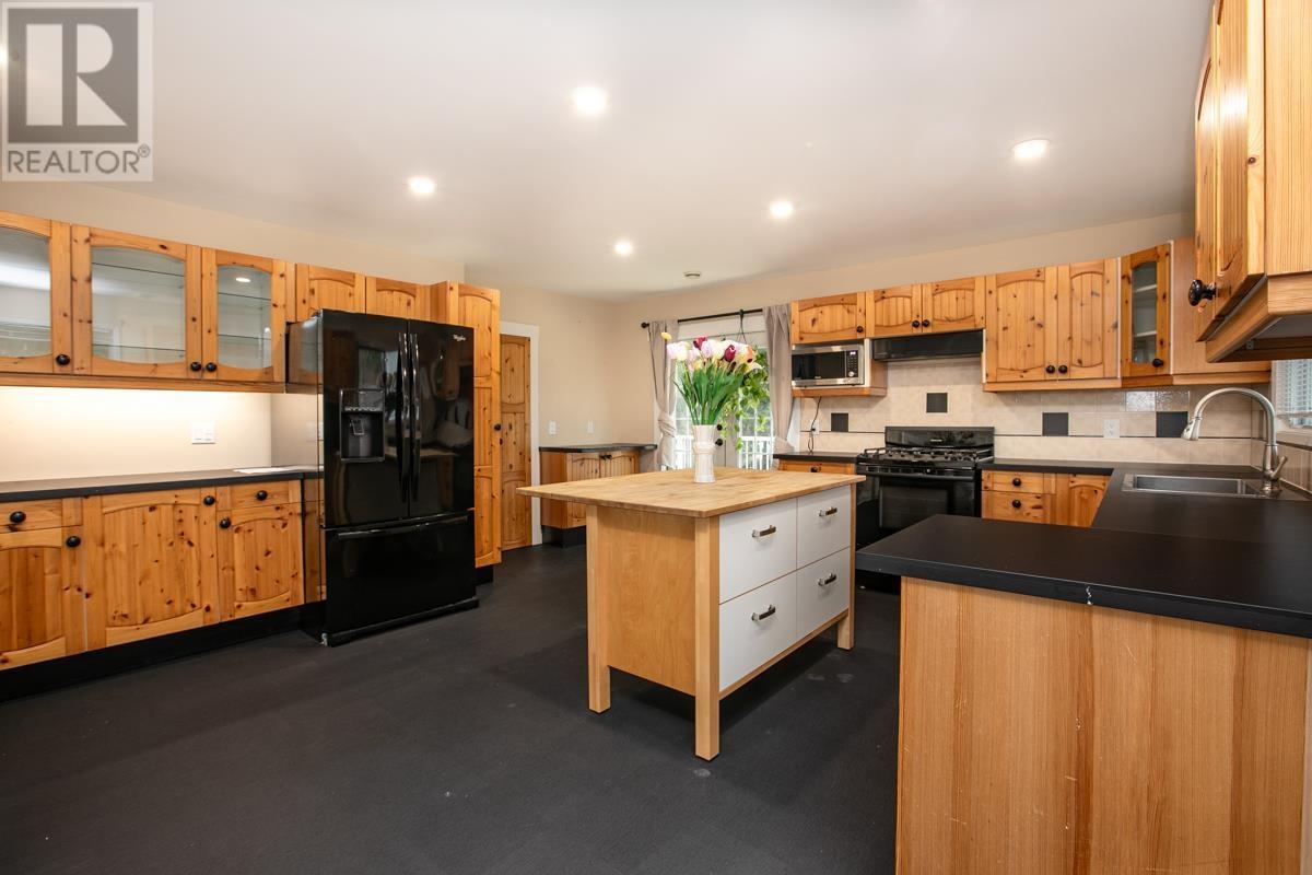 Property at 5065 1 AVENUE image 2