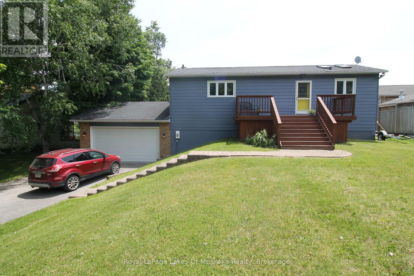 1815 Peninsula Point Road, Severn, Ontario  P0E 1N0 - Photo 2 - S11985056