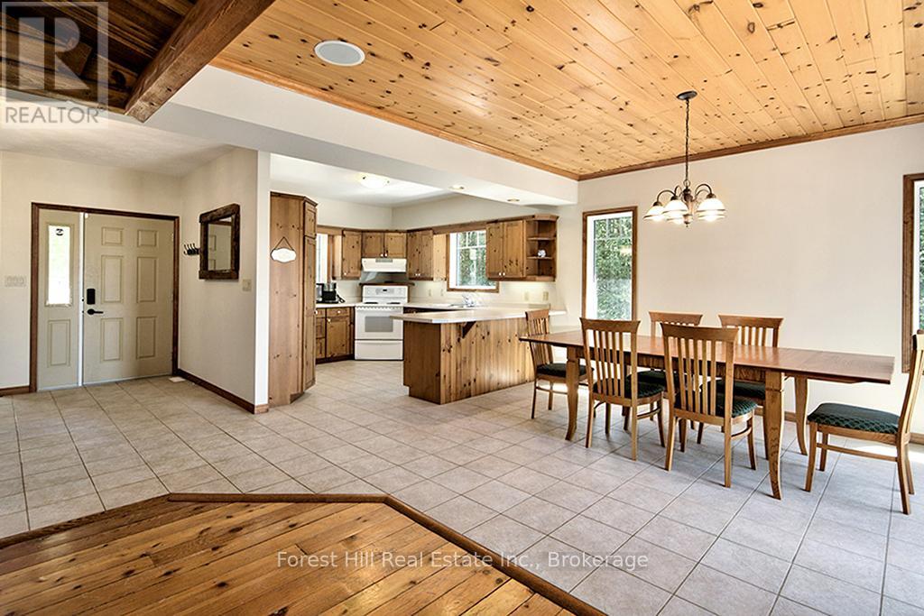 222 Plantts Point Road, Grey Highlands, Ontario  N0C 1E0 - Photo 7 - X11985036