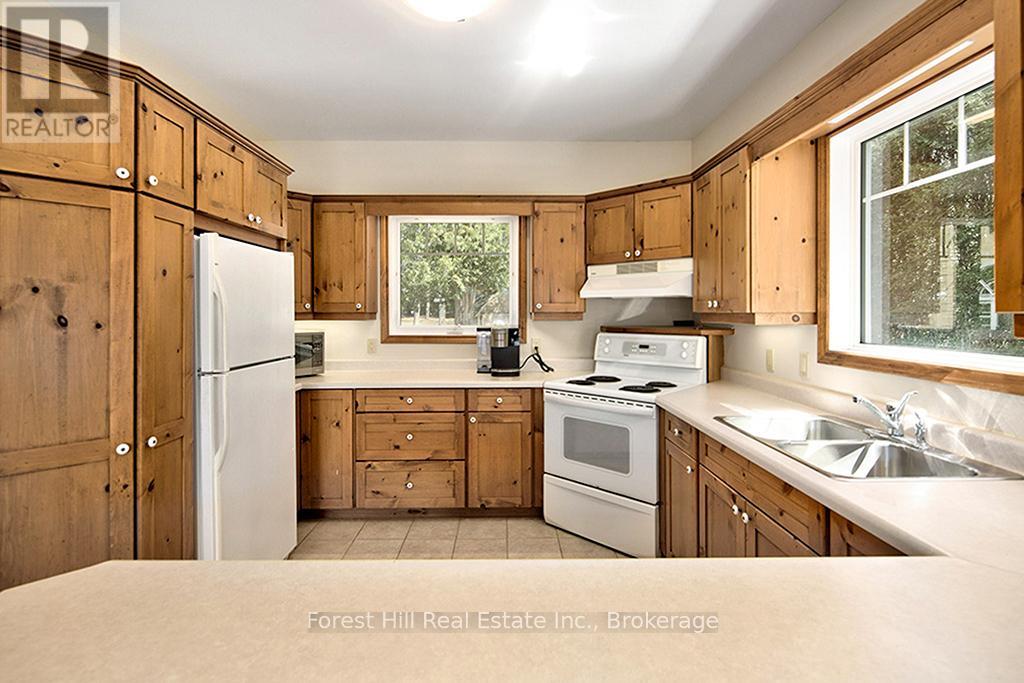 222 Plantts Point Road, Grey Highlands, Ontario  N0C 1E0 - Photo 8 - X11985036