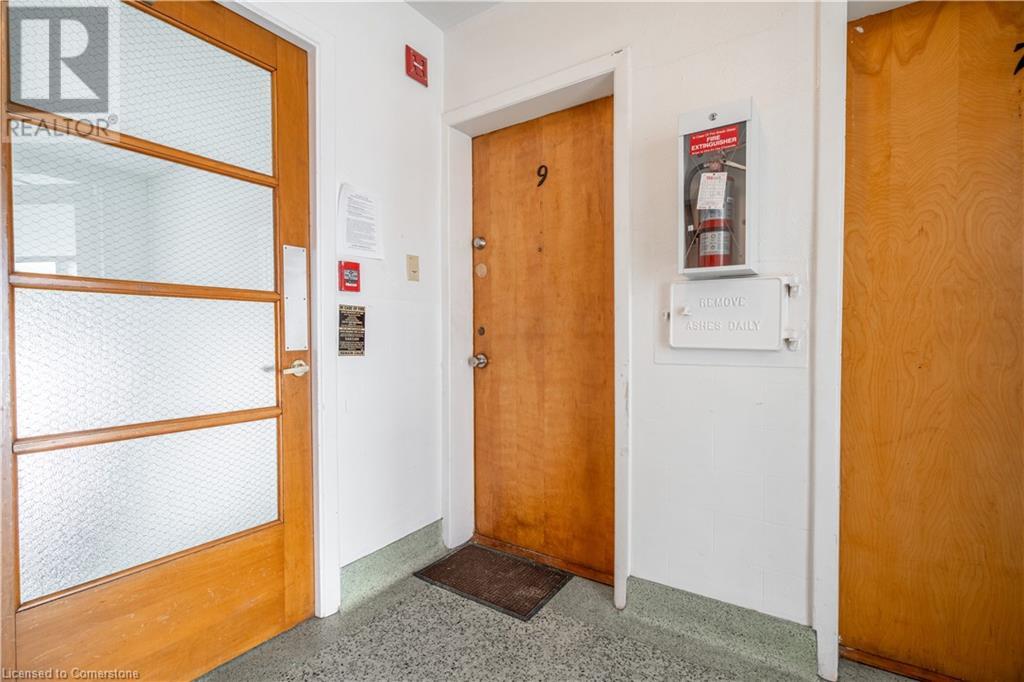 165 Park Row S Unit# 9, Hamilton, Ontario  L8K 2K1 - Photo 10 - 40700331