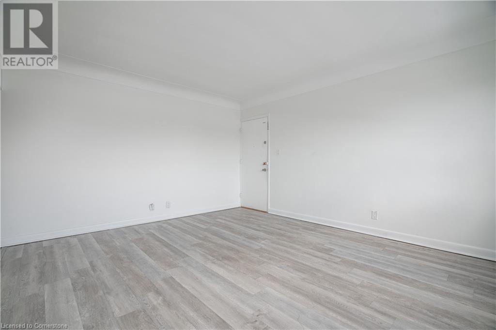 165 Park Row S Unit# 9, Hamilton, Ontario  L8K 2K1 - Photo 4 - 40700331
