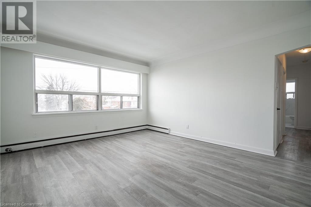 165 Park Row S Unit# 9, Hamilton, Ontario  L8K 2K1 - Photo 2 - 40700331