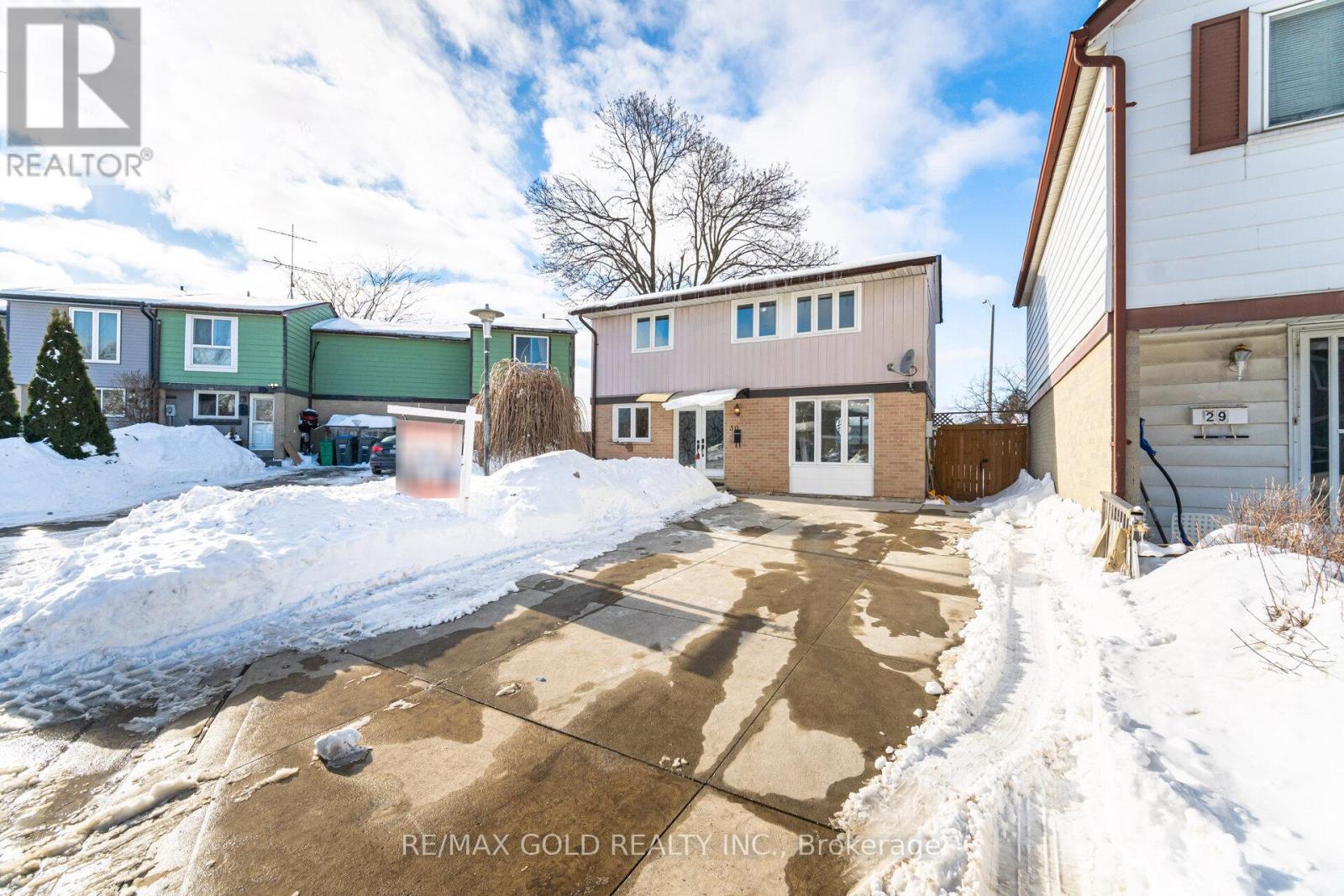 30 Grand Valley Drive W, Brampton (Northgate), Ontario  L6S 2L1 - Photo 4 - W11984977