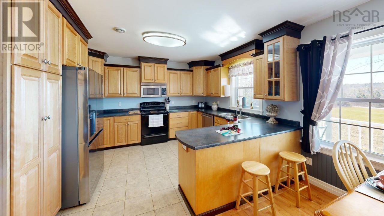 502 Lake Road, Maitland, Nova Scotia  B0N 1T0 - Photo 7 - 202503424