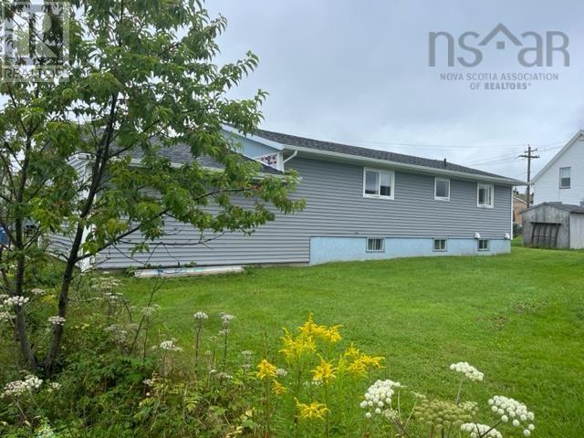11 Toulouse Street, St. Peter's, Nova Scotia  B0E 3B0 - Photo 2 - 202503425