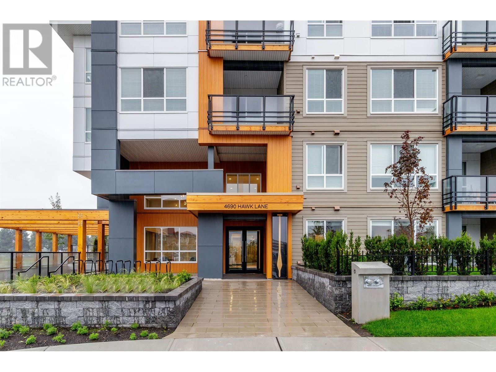 220 4690 Hawk Lane, Tsawwassen, British Columbia  V4M 0C4 - Photo 3 - R2969620