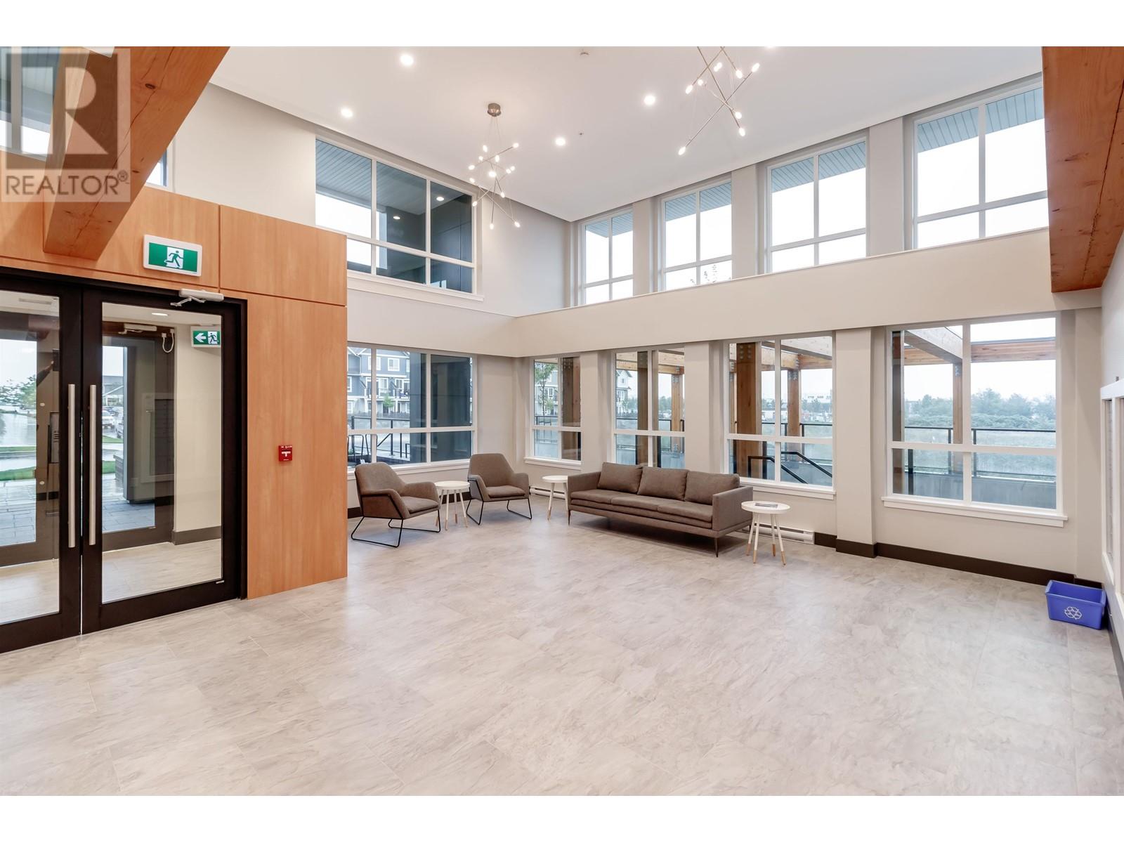 220 4690 Hawk Lane, Tsawwassen, British Columbia  V4M 0C4 - Photo 4 - R2969620