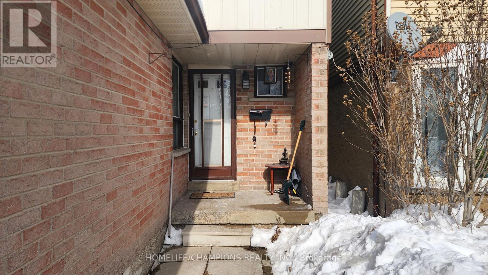 61 Warwick Castle Court, Toronto, Ontario  M1B 3E5 - Photo 4 - E11951610
