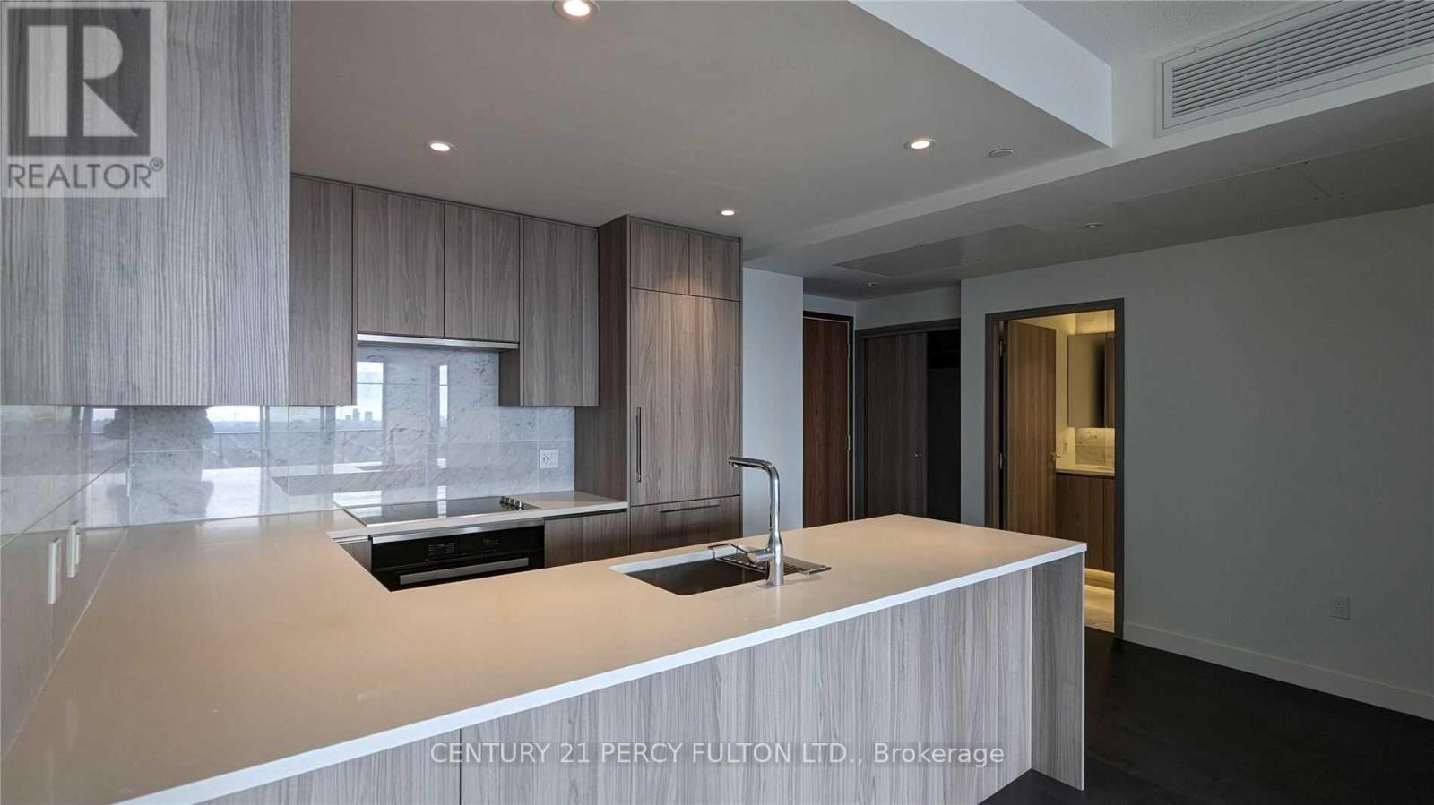 Property at 3303 - 95 MCMAHON DRIVE image 3