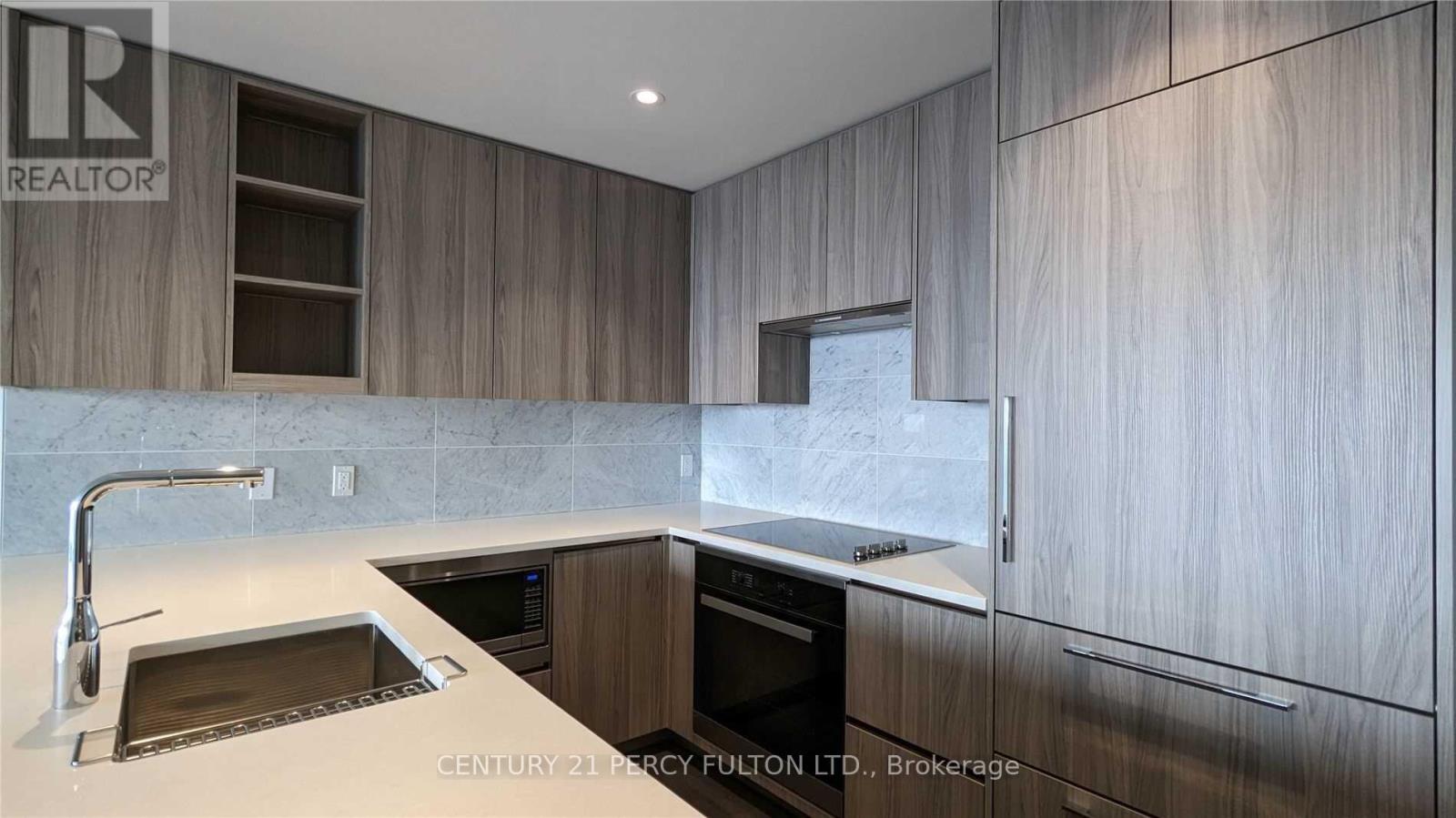 Property at 3303 - 95 MCMAHON DRIVE image 4