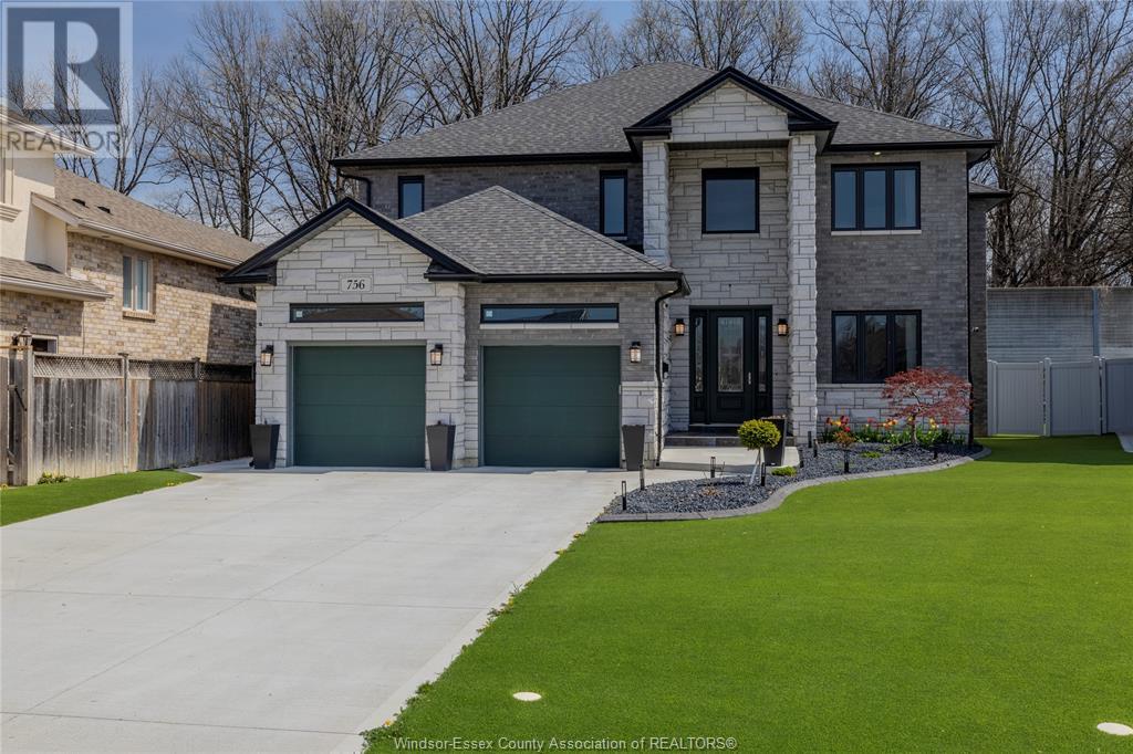 Property at 756 NEWPORT CRESCENT image 2