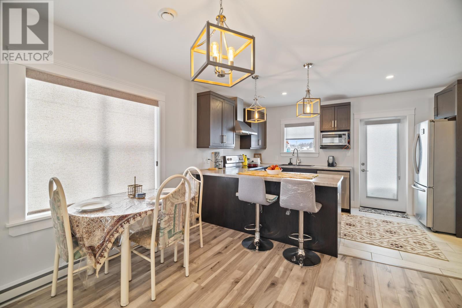 Property at 21 Hanmac Drive image 4