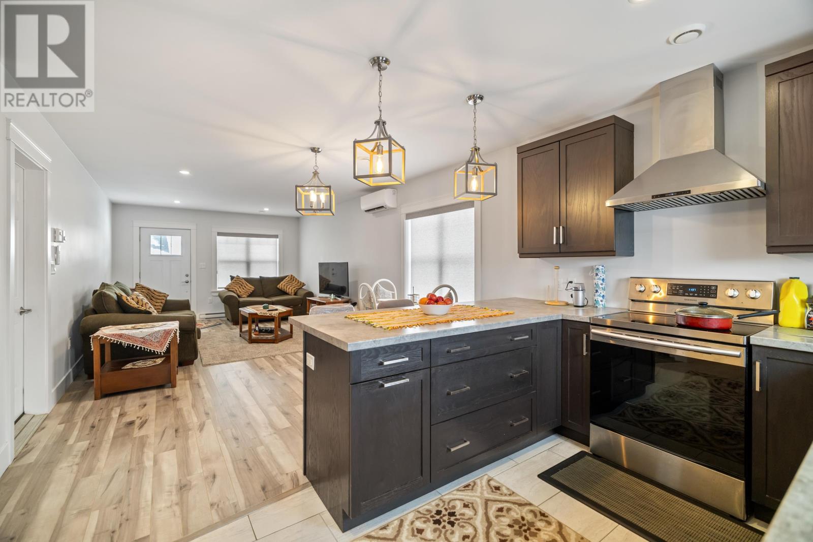 Property at 21 Hanmac Drive image 5