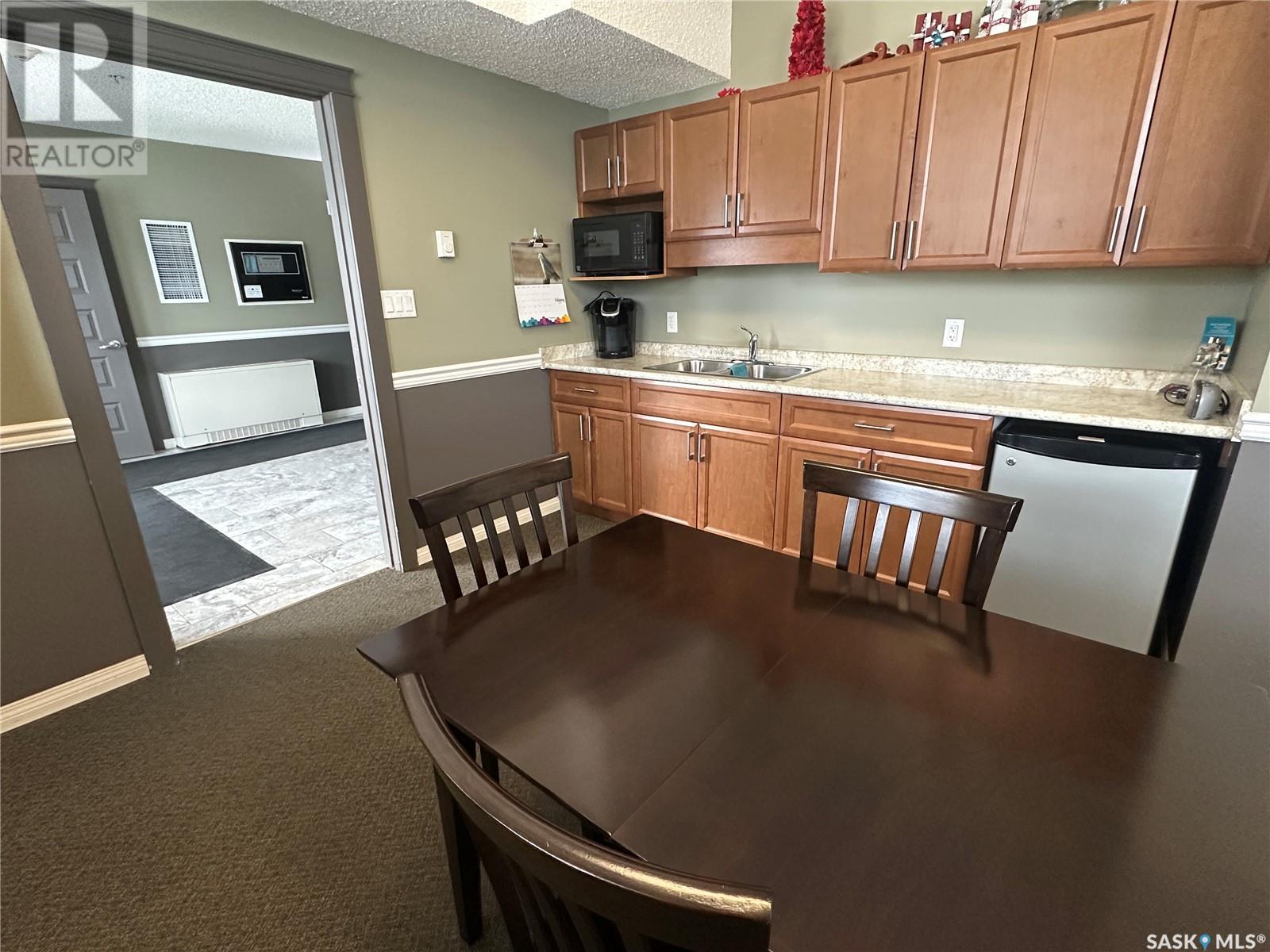 208 825 5th Street Ne, Weyburn, Saskatchewan  S4H 3A5 - Photo 18 - SK996413