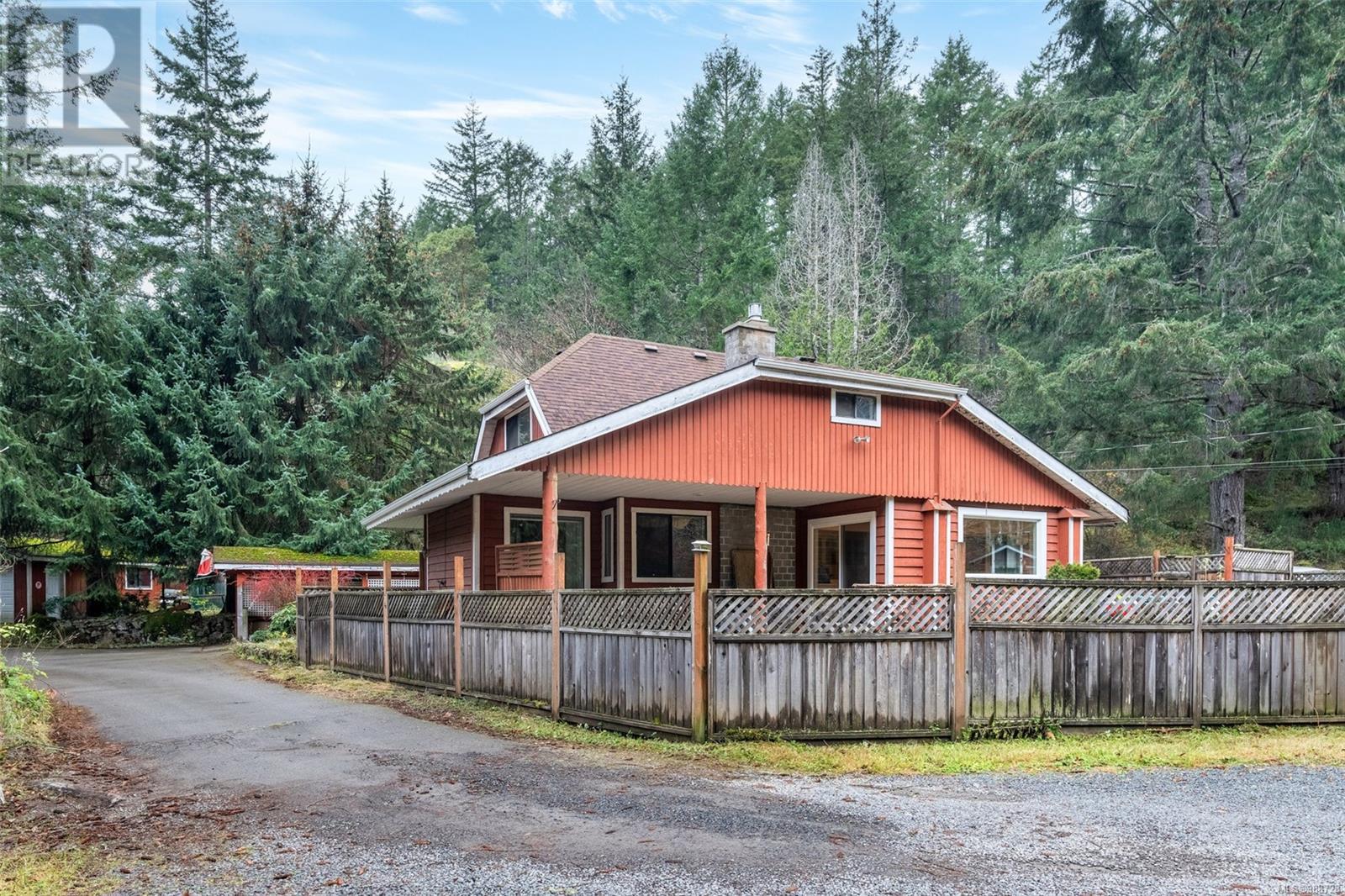 Property at 3074 Sooke Rd image 2