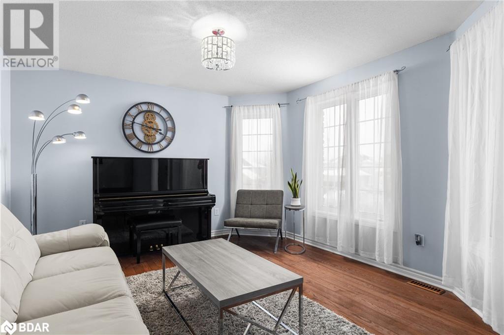 31 Bell Street, Barrie, Ontario  L4N 0J2 - Photo 5 - 40700860